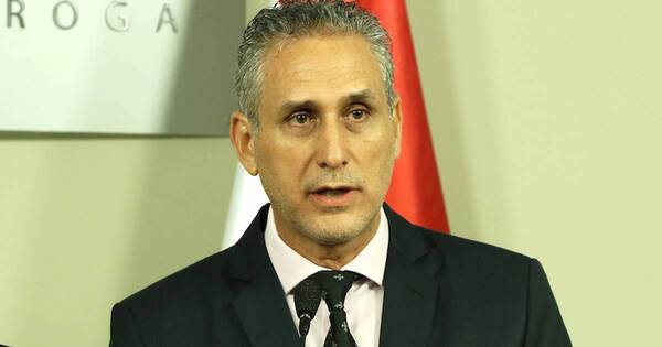 La Nación / Imputan por varios delitos al extitular de Seprelad Óscar Boidanich