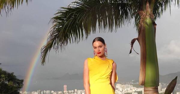 La Nación / Stephi Stegman, invitada especial del desfile de Carolina Herrera en Río