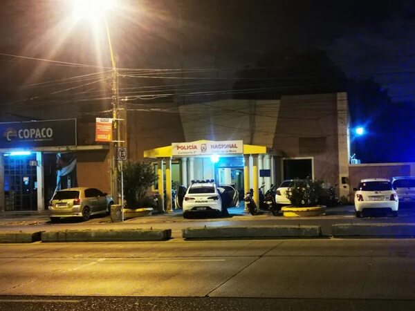 Mediante GPS ubican vehículo robado a mano armada - Policiales - ABC Color