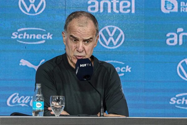 Marcelo Bielsa debuta hoy al frente de Uruguay ante Nicaragua - Fútbol Internacional - ABC Color