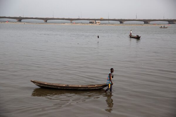 Naufragio en Nigeria: podría haber 100 muertos y se intensifica la búsqueda de sobrevivientes - .::Agencia IP::.