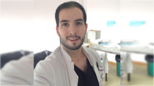 Ejemplo de honestidad: médico encontró dineral en hospital y devolvió a su dueño