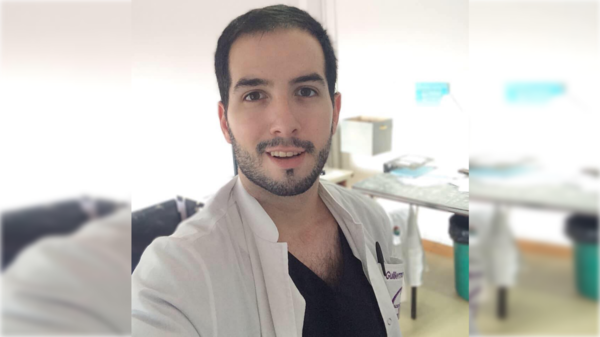 Ejemplo de honestidad: médico encontró dineral en hospital y devolvió a su dueño
