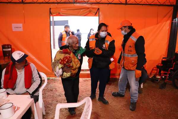 SEN rescata de las bajas temperaturas a más de 230 personas y habilita más camas en refugio - .::Agencia IP::.