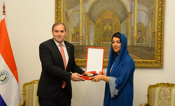Paraguay confiri贸 la Orden Nacional del M茅rito a la ministra de Emiratos 脕rabes Unidos, Reem bint Ebrahim Al Hashimy - Revista PLUS
