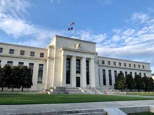 La Fed se debate entre seguir subiendo las tasas de inter茅s o tomarse un respiro - Revista PLUS