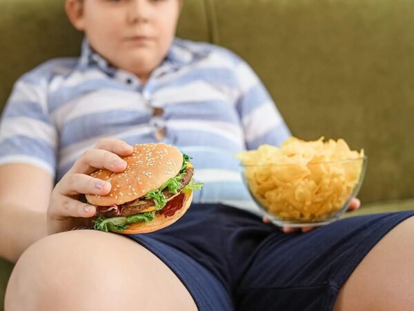 Se triplica el número de niños con problemas de obesidad en Paraguay · Radio Monumental 1080 AM