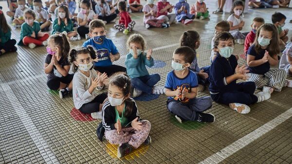 En chile vuelve a ser obligatorio el uso de mascarillas en las escuelas | OnLivePy