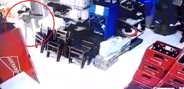 Video: delincuentes armados asaltaron una estación de servicios en Luque - Policiales - ABC Color