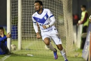 Elías Sarquis, contento por fichar en Guaraní: “Es un salto muy importante en mi carrera”