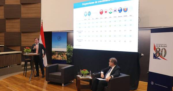 La Nación / Estabilidad, capital humano y diversificar, claves para el desarrollo económico, afirman