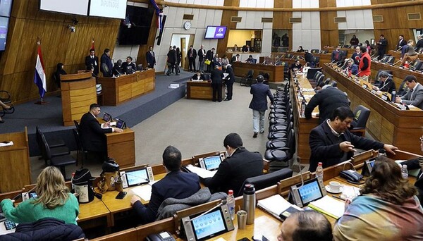 Sigue "pimponeo" entre Congreso y Poder Ejecutivo sobre indemnización por soldados del golpe - La Tribuna