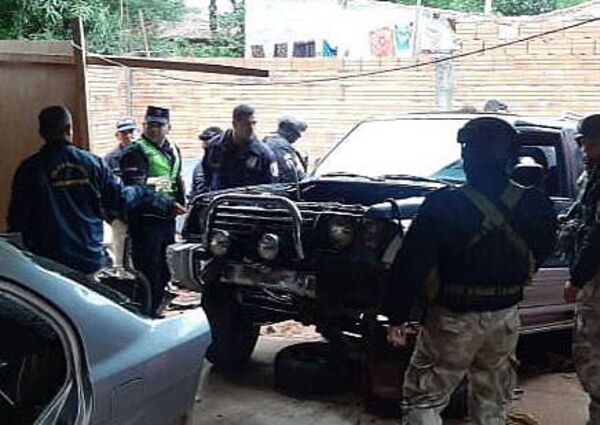 Diario HOY | Cayó el “cirujano de los autos” en Ñemby