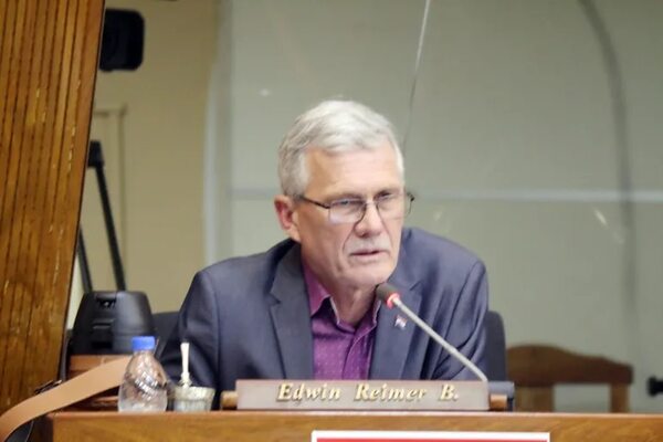 Diputado insiste en prospección en la reserva Médanos del Chaco - Política - ABC Color