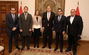 Ejecutivo conforma la comisión de Transición Presidencial  - Política - ABC Color