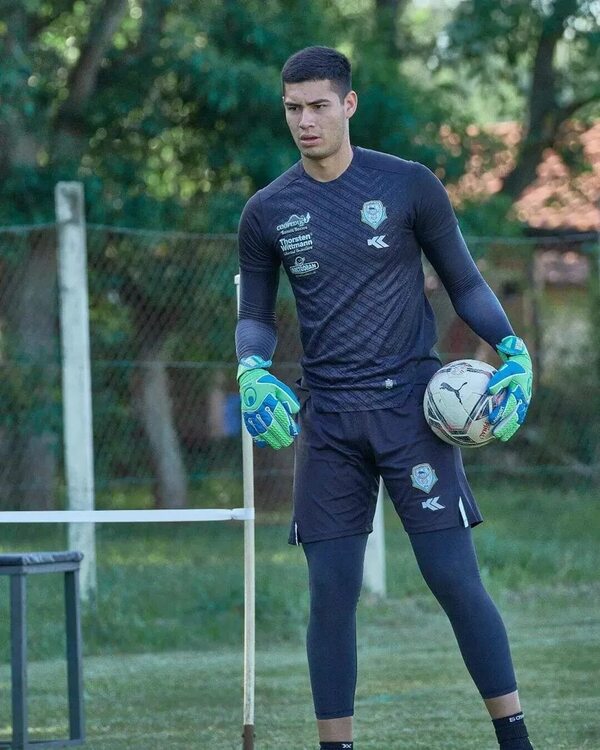 Aldo Pérez no continuaría en Guaireña - Fútbol - ABC Color