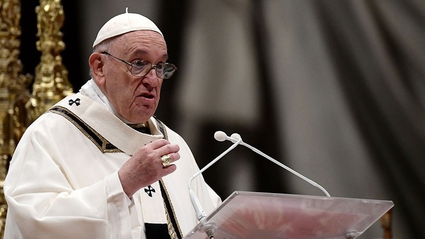 Francisco echó del Vaticano al exsecretario de Benedicto XVI, parte de los conservadores de la Curia - .::Agencia IP::.