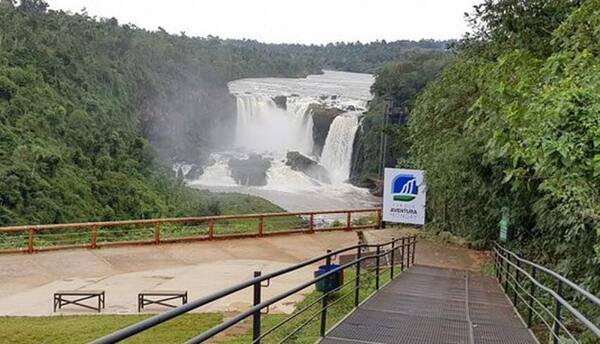 Turistas son “pelados” por delincuentes en parque turístico - La Clave