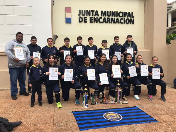 Orgullo Encarnaceno: Élite Voley Club es galardonado por sus logros nacionales