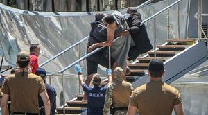 Decenas de migrantes muertos y más de 100 rescatados tras naufragio en Grecia - Oasis FM 94.3