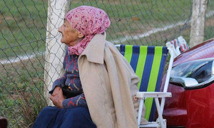 Abuelita de 84 años no se pierde un solo partido de su nieto en Misiones - OviedoPress