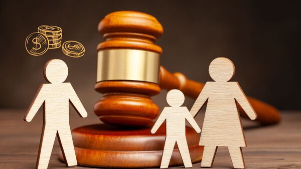 Ho’u condena por no pasar la pensión alimentaria a su hijita - La Clave
