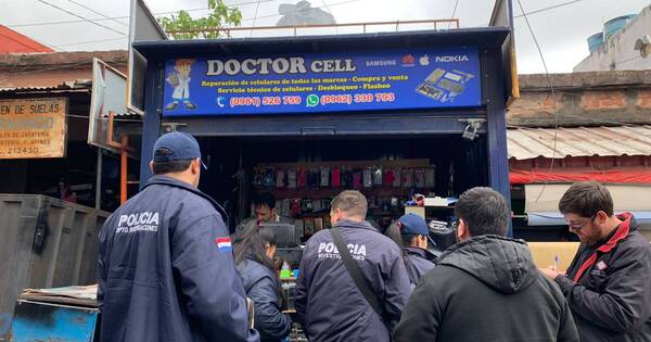 La Nación / La Policía Nacional llevó adelante nueve allanamientos en busca de celulares robados