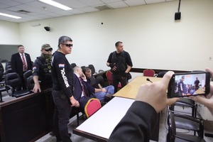 Detienen a abogado por caso de celular para “Tío Rico” | 1000 Noticias