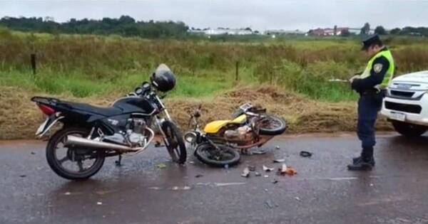 La Nación / Dos accidentes y un fallecido en asfalto lleno de baches del km 10 de Ciudad del Este