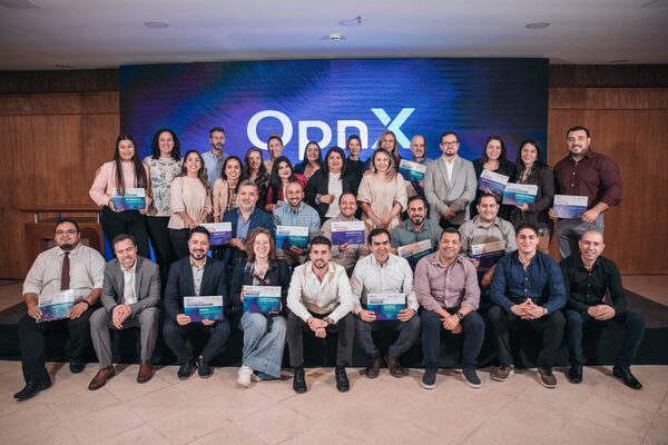 Noche OpnX destaca a empresas innovadoras en Paraguay - Revista PLUS