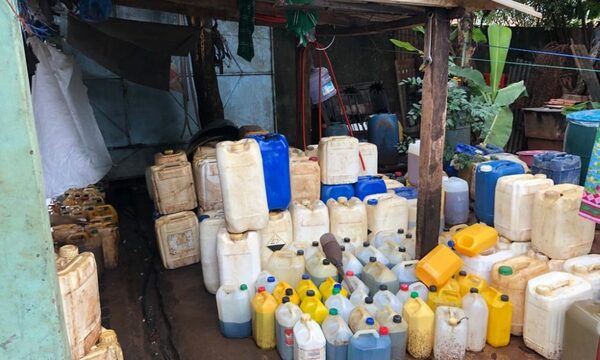 En allanamiento incautan más de 1.600 litros de combustible de contrabando