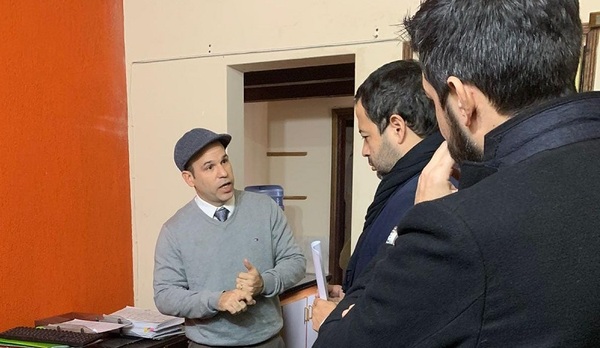 Detienen a abogado de Miguel Ángel “Tio Rico” Insfrán