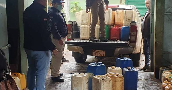 La Nación / Se incautan de más de 1.600 litros de combustible, supuestamente de contrabando