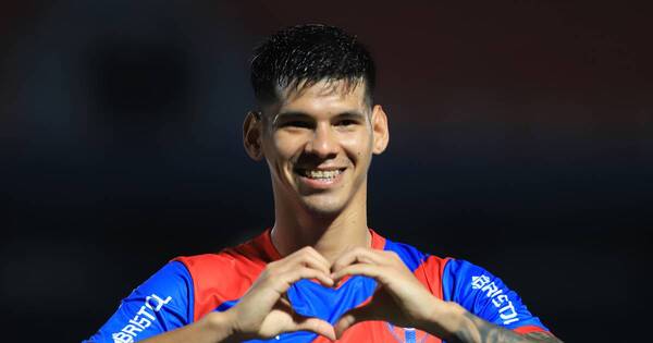 La Nación / Robert Morales va al Toluca