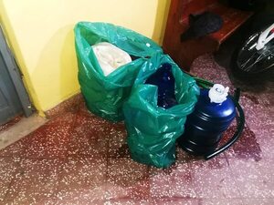 Aprehenden a presuntos ladrones de combustible - Policiales - ABC Color