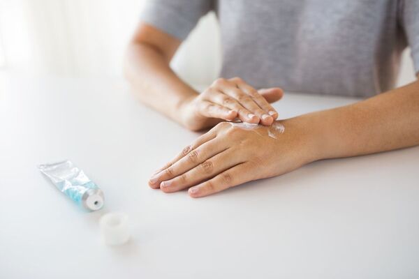Diario HOY | Dermatólogo detalla las afecciones más comunes en época de frío