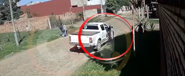 Depravado en las calles: Se presume que sería un militar - C9N