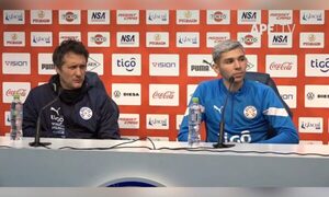 Julio Enciso ilusionado en la Albirroja: “Que la gente vuelva a confiar en nosotros”