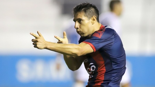 A pesar de arrepentirse de salir de Cerro, "Kure'i" Ruíz jugará en...