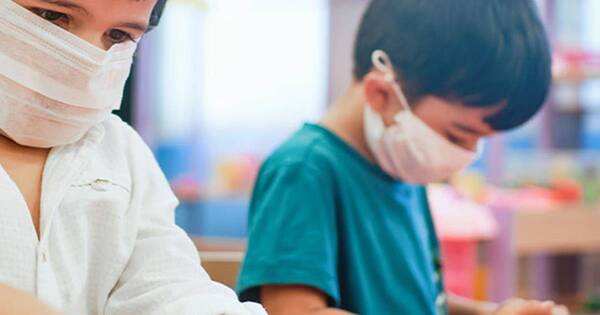 La Nación / Adelanto de vacaciones de invierno no cambiará escenario epidemiológico entre niños, señalan