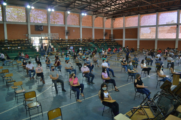 Más de 14.000 postulantes a vacancias laborales de Itaipú rendirán este sábado