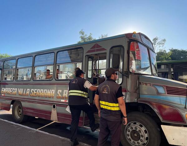 Aumentan tarifas de pasajes de corta, media y larga distancia - trece