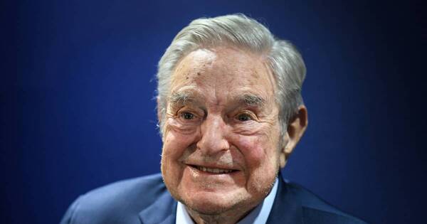 La Nación / A los 92 años, George Soros delega su imperio a su hijo