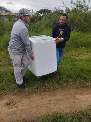 Se le robó su lavarropas pero encontró en un baldío cercano » San Lorenzo PY