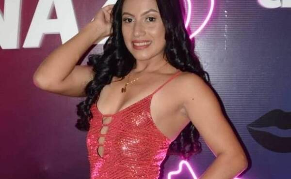 Amar y compartir: ¿Esta modelo salió a favor del poliamor?