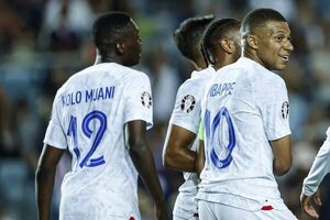 Giroud y Mbappe cumplen el trámite - Fútbol Internacional - ABC Color