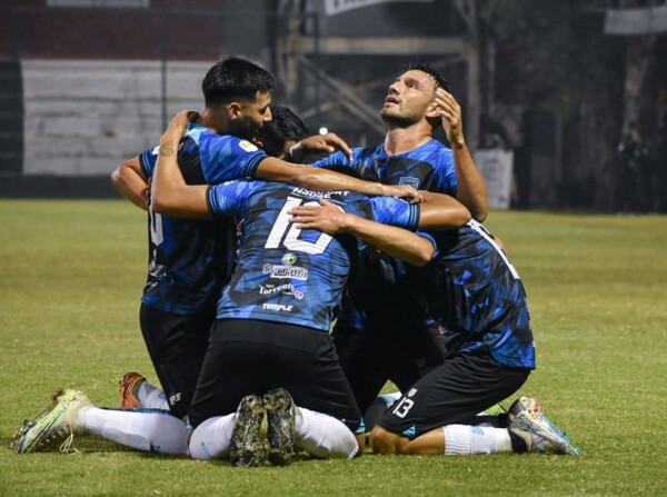 Atyrá FC sumó de a tres en Santísima Trinidad - APF