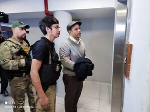 Abogado usó su amistad con militar para hacer llegar celular a “Tío Rico” - Policiales - ABC Color