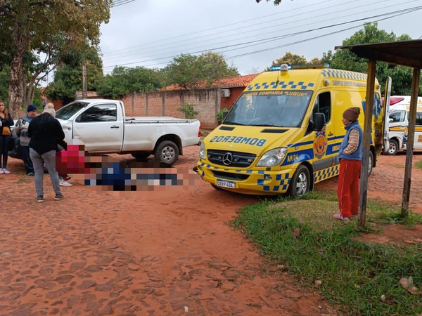 Adolescente de 16 años falleció tras chocar contra una camioneta | 1000 Noticias
