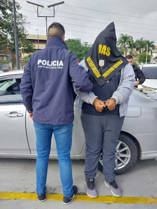 Un aprehendido en procedimiento de entrega vigilada por supuesta extorsión | 1000 Noticias
